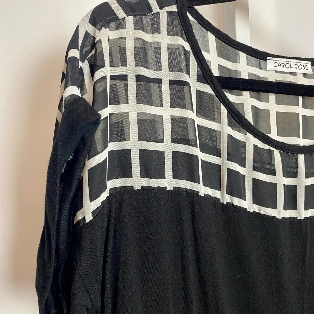 💙5/$15 Carol Rose Womenʻs Black and White Dress Top w/ Tie at Hem Large